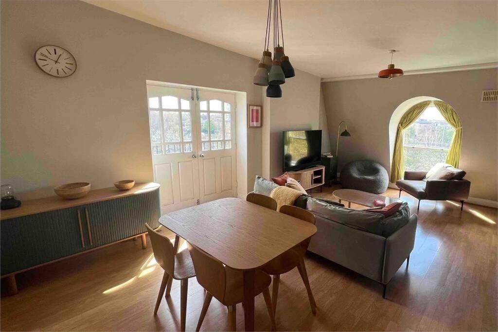 Appartement Peaceful Bright City Hide Away With Parking Londres