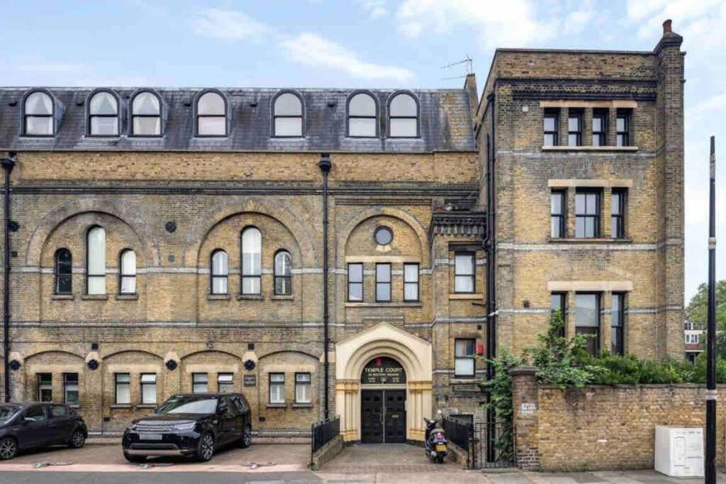 Peaceful Bright City Hide Away With Parking Apartamento Londres