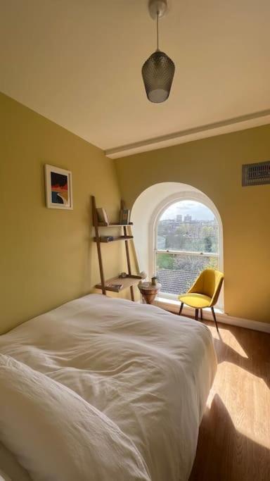 Peaceful Bright City Hide Away With Parking * Londres