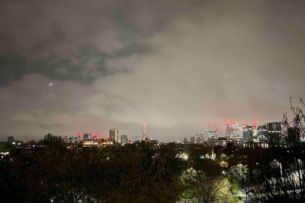 Peaceful Bright City Hide Away With Parking Apartamento Londres